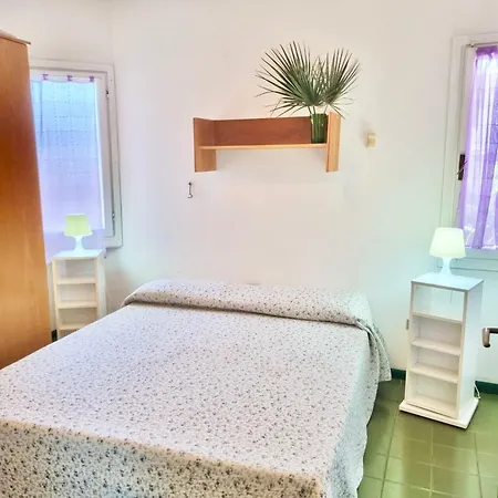 Isa - 6 Beds In Just 150 Mt From The Sea