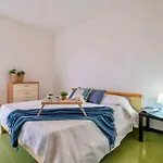 Isa - 6 Beds In Just 150 Mt From The Sea *