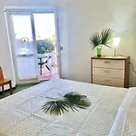 Isa - 6 Beds In Just 150 Mt From The Sea 아파트 골푸아랑시